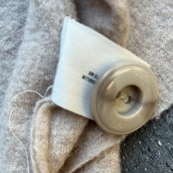 S Anthropologie Sparrow 100 percent Marino Wool darling cardigan sweater EUC tan - Picture 9 of 14